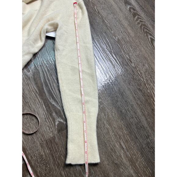 Banana Republic Cashmere Cardigan Cream with Abalone Buttons Size Petite Large - Picture 9 of 9
